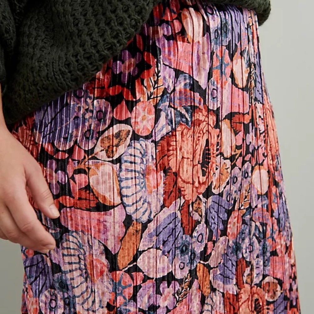Anthropologie Maeve Tilda pleated velvet midi skirt